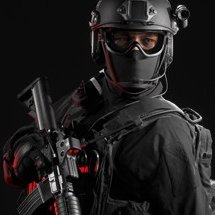 严阵以待中文版破解版